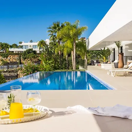 Modern Luxury In Flamingos Estepona