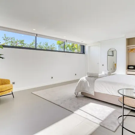 Modern Luxury In Flamingos 别墅 埃斯特波纳