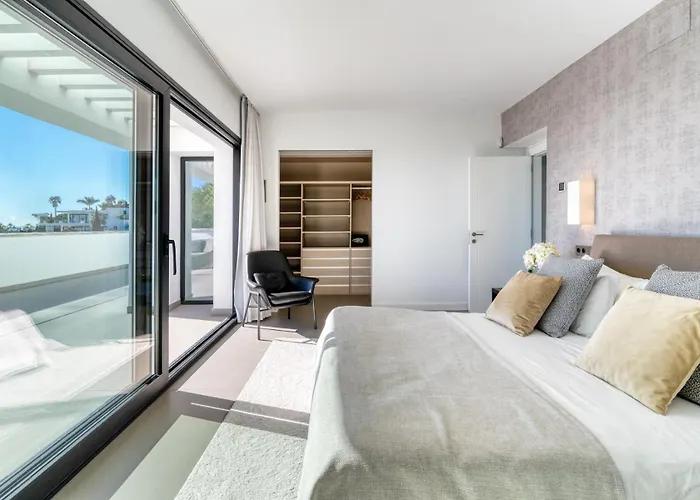 Modern Luxury In Flamingos Villa