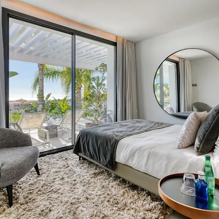 Modern Luxury In Flamingos Villa *